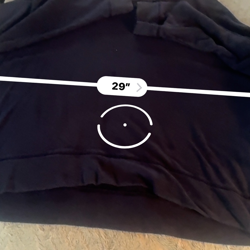 Woman’s Navy Aerie sweatshirt - Picture 4 of 6